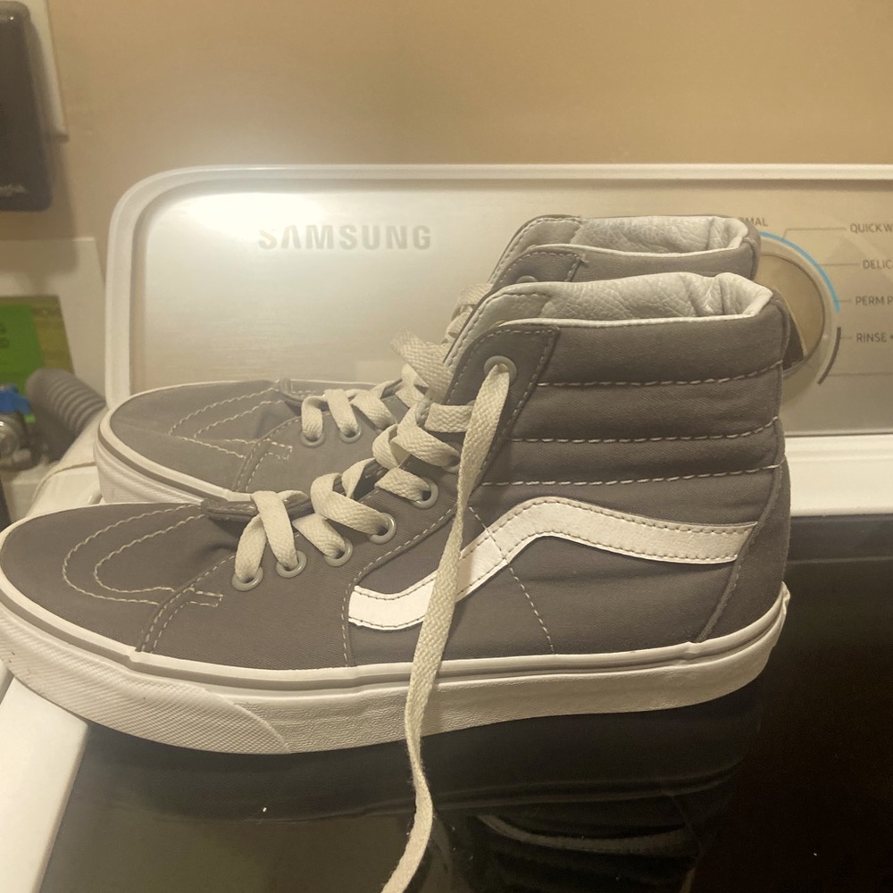 Gray Van’s